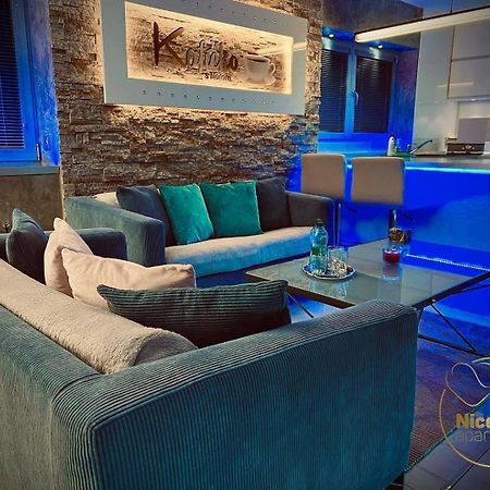 Nice Life - Luxury Apartment In The Old Town. Bratislava Eksteriør bilde