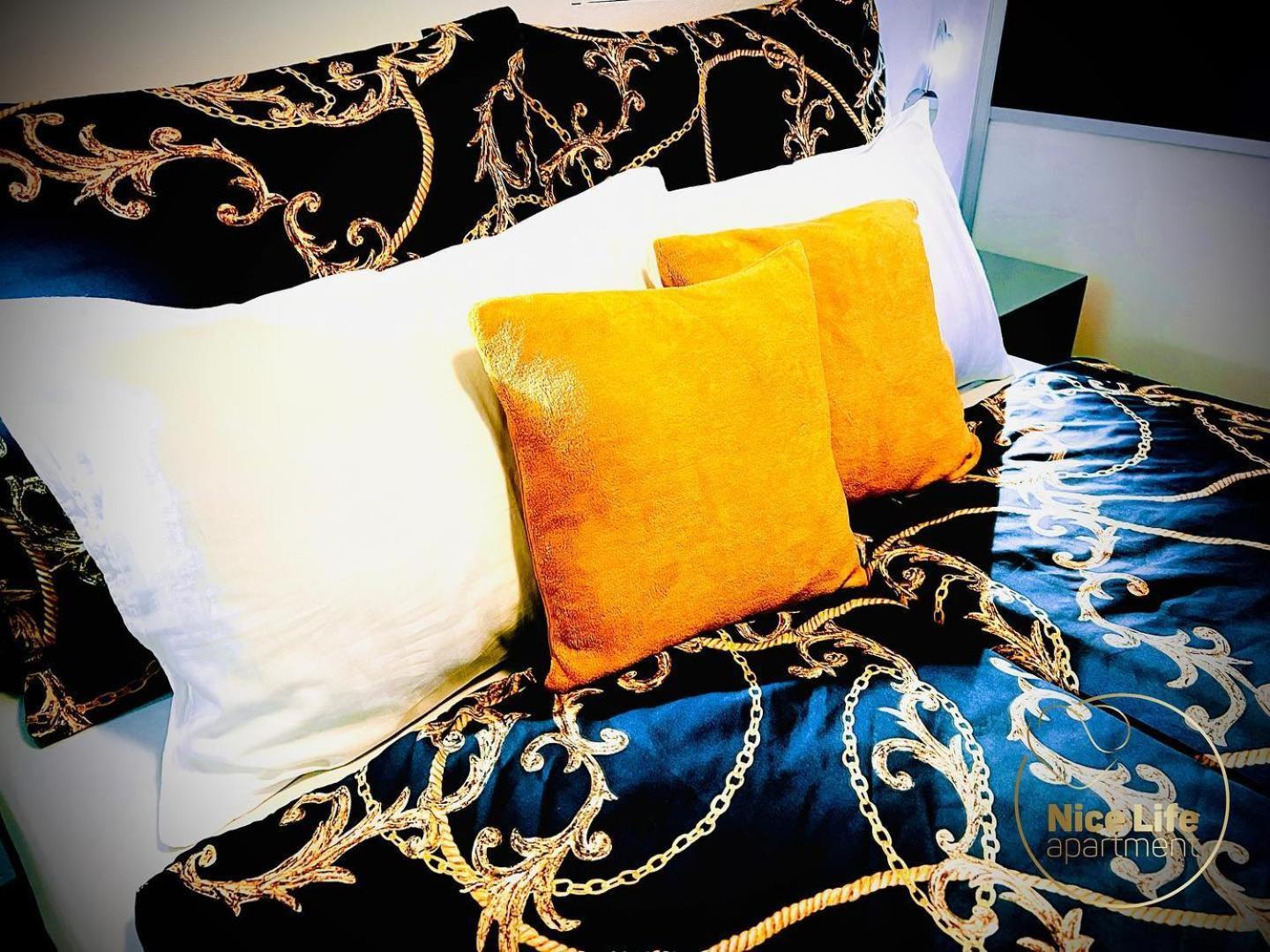 Nice Life - Luxury Apartment In The Old Town. Bratislava Eksteriør bilde