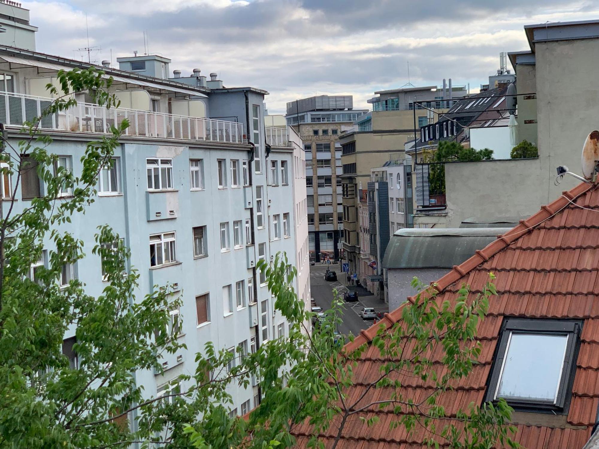 Nice Life - Luxury Apartment In The Old Town. Bratislava Eksteriør bilde